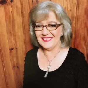 Meet your Posher, Pamela